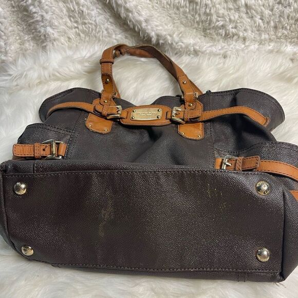 Michael Kors Brown coated canvas& tan leather straps &trims large shoulder bag. - Picture 7 of 15